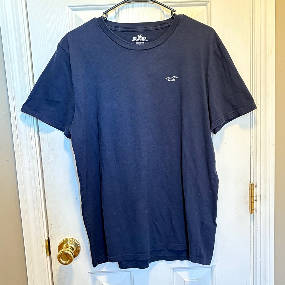 ♥️💖 Hollister Must Have Collection Tee Dark Blue Men’s Size L